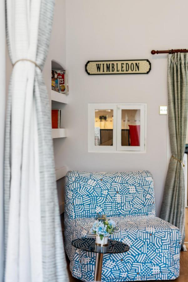 Lovely Garden Apartment In Wimbledon Town Centre With Private Parking By Wimbledon Holiday Lets London Ngoại thất bức ảnh